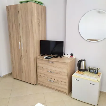 къща за гости весела Къща за гости 3*